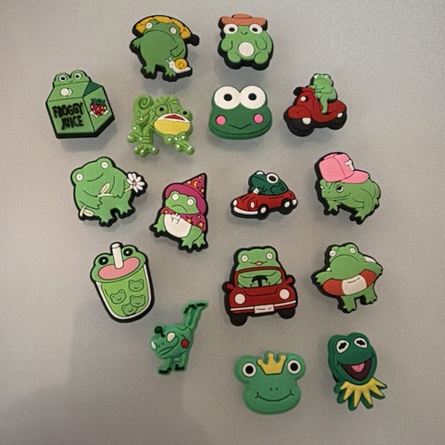 Frog shoe charms - x,