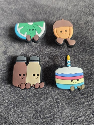 Cute shoe charms - 3,